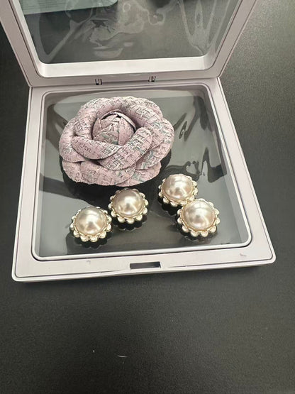 Pearl Rosette(Charms for the pet collar)